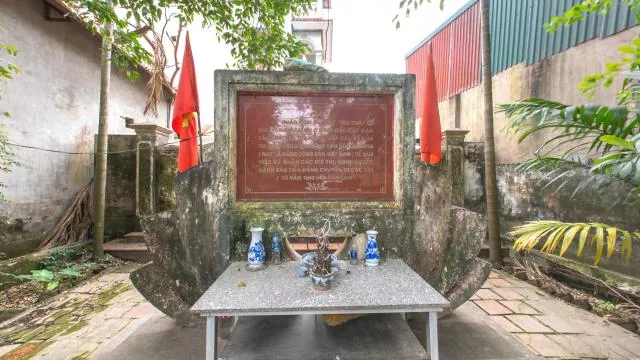 Quán cơm cụ Tấc, cây gạo chợ Bỏi